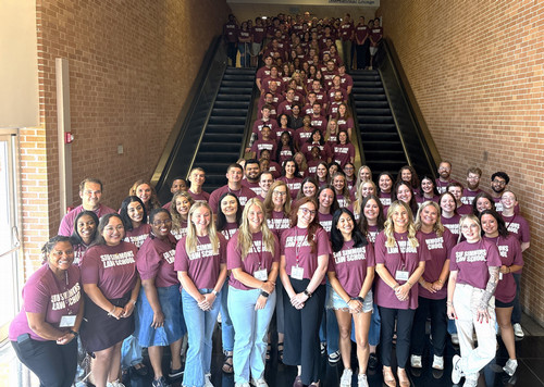picture of entire 2028 class on stairs